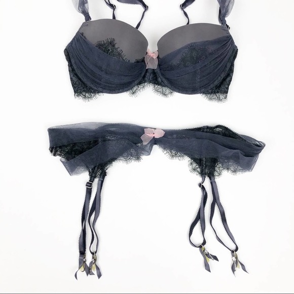NEW Victoria’s Secret Lace Balconet Garter Set‎ - Picture 2 of 14